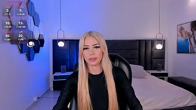 HannaConnor  online show from 4, 5, 2026