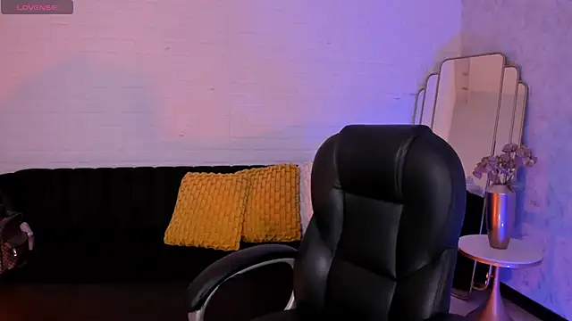 ViolettHansson online show from 29, 11, 2025