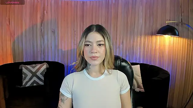 ViolettHansson online show from 13, 3, 2026