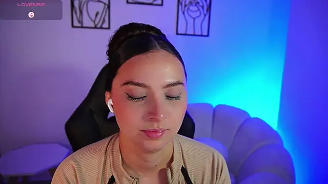 AliceHarper  online show from 23, 6, 2026
