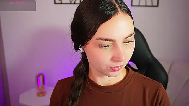 AliceHarper  online show from 3, 8, 2026