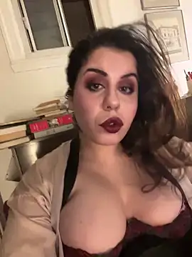 Snapshot of holyeroticss chatting on 25, 1, 2025 holyeroticss online show from 25, 1, 2025