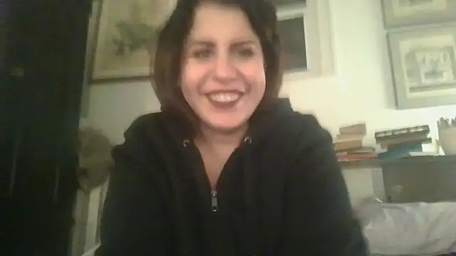 Snapshot of holyeroticss chatting on 15, 2, 2025 holyeroticss online show from 15, 2, 2025