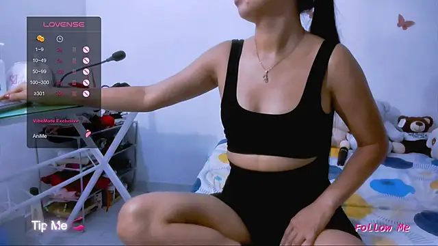 Alyson0001 online show from 18, 11, 2025