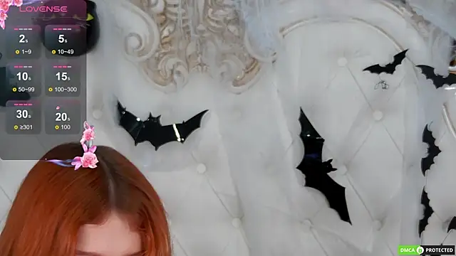 Snapshot of Eva_Cramer chatting on 19, 10, 2025 Eva Cramer online show from 19, 10, 2025