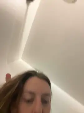 jungleangel online show from 28, 2, 2025