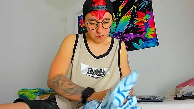 Sexyboy 666 online show from 13, 2, 2026