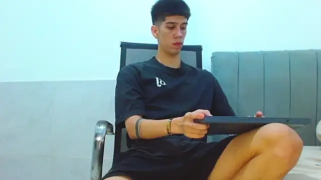 jhony-sex online show from 8, 5, 2026
