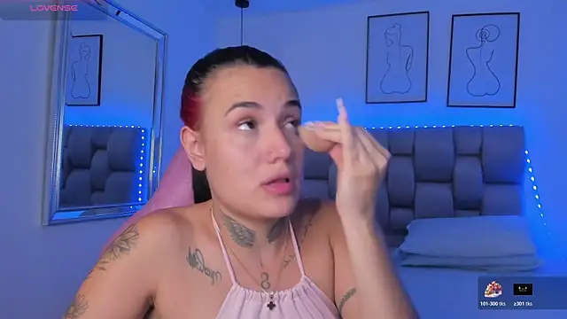 Susan-Sweet-7 online show from 3, 12, 2025