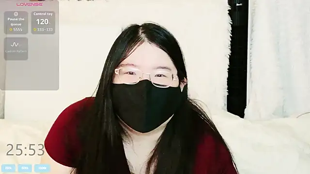 Snapshot of Kara-Nuna chatting on 3, 7, 2026 Kara-Nuna online show from 3, 7, 2026