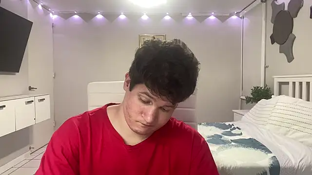 Lorenzo hernandez online show from 5, 3, 2025