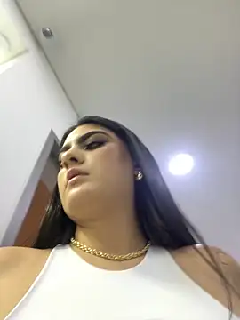 IrisBaker online show from 3, 10, 2025