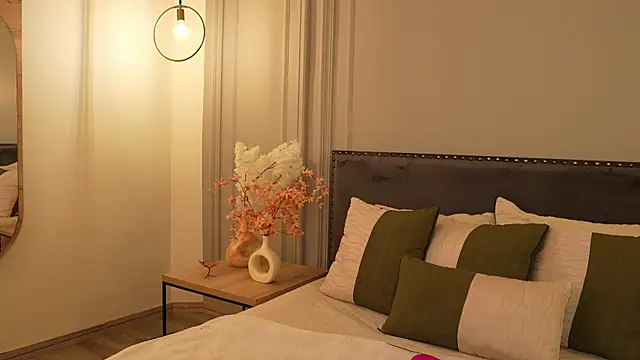 IrisBaker online show from 19, 3, 2026