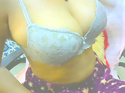 ishmita99 online show from 13, 1, 2025