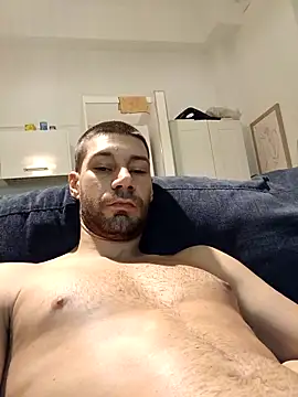 Snapshot of litleboy92 chatting on 13, 11, 2025 litleboy92 online show from 13, 11, 2025