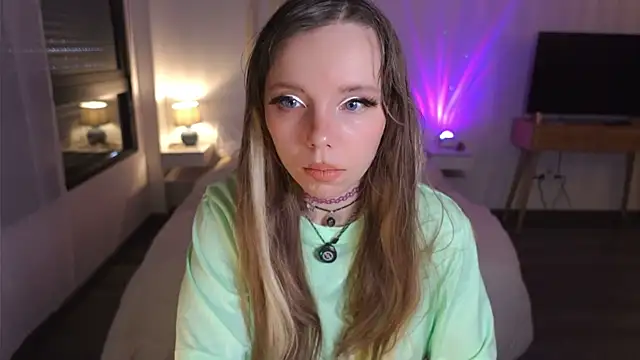 Ayra Lust online show from 8, 6, 2026