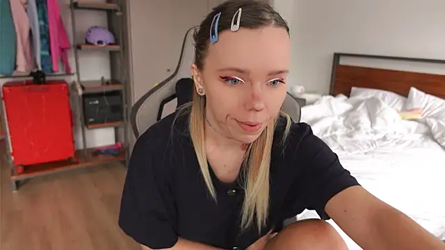 Ayra Lust online show from 3, 7, 2026