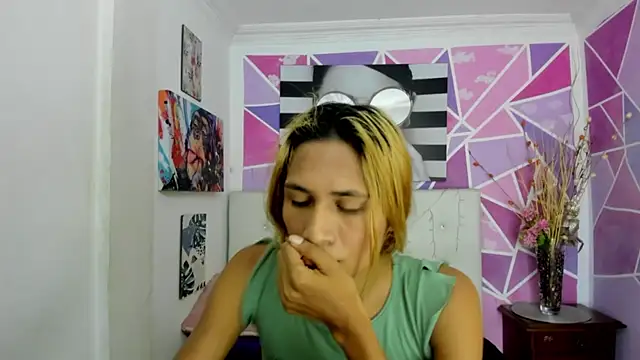 Snapshot of Brisahott chatting on 10, 1, 2025 Brisahott online show from 10, 1, 2025