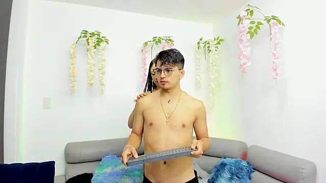 UNIVERSAL SEXX  online show from 1, 10, 2025