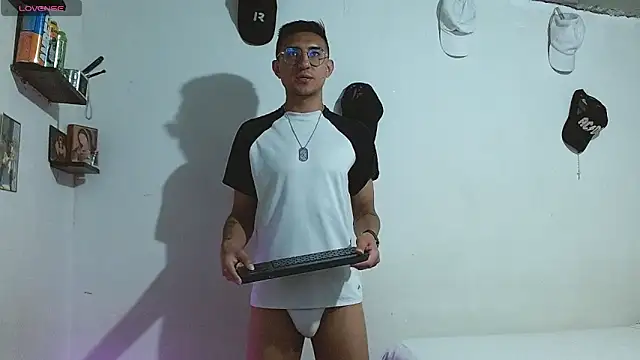 samfox  online show from 6, 5, 2026