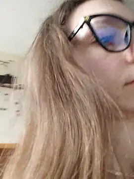 Milky flexy cat online show from 14, 3, 2025