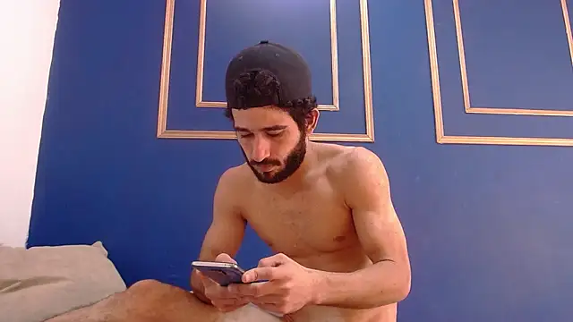 Snapshot of Moon_and_aaron chatting on 16, 3, 2026 Moon and aaron online show from 16, 3, 2026