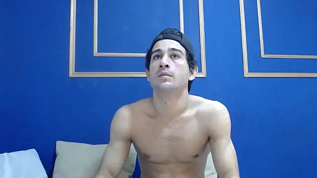 Snapshot of Moon_and_aaron chatting on 20, 3, 2026 Moon and aaron online show from 20, 3, 2026