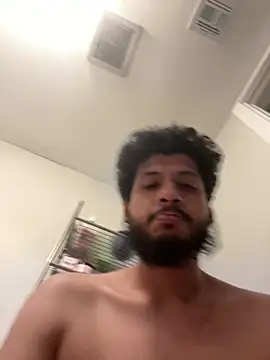 casadoscuriosos97 online show from 25, 12, 2024