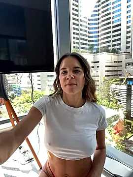 Snapshot of JuicyFruits93 chatting on 7, 1, 2026 JuicyFruits93 online show from 7, 1, 2026