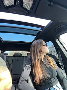 Snapshot of JuicyFruits93 chatting on 4, 3, 2026 JuicyFruits93 online show from 4, 3, 2026