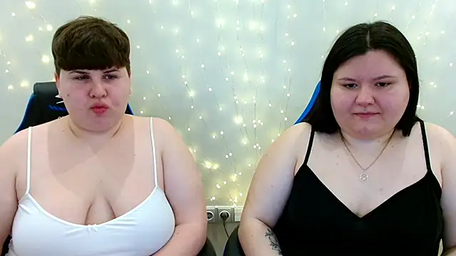 BeckyAndHellen online show from 18, 2, 2026