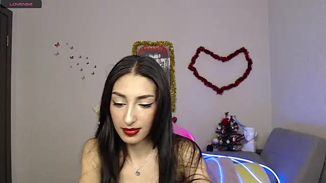 Lina Robbins online show from 2, 1, 2025