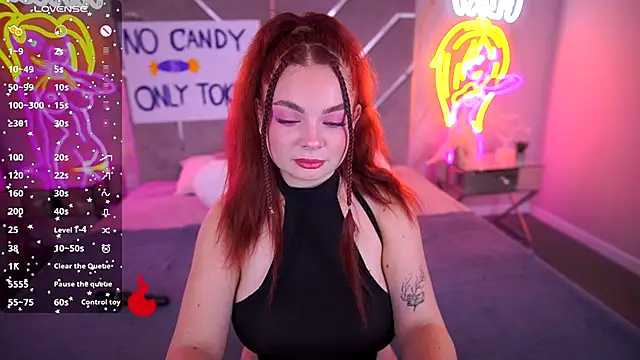 Snapshot of CarolinaDia chatting on 31, 10, 2025 CarolinaDia online show from 31, 10, 2025