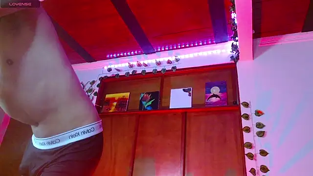 justin alexxx online show from 18, 1, 2025