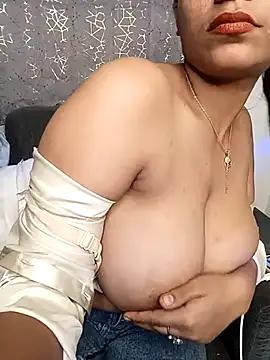 Snapshot of Divya_girl chatting on 9, 2, 2025 Divya girl online show from 9, 2, 2025