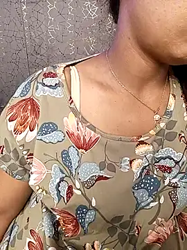 Snapshot of Divya_girl chatting on 9, 2, 2025 Divya girl online show from 9, 2, 2025