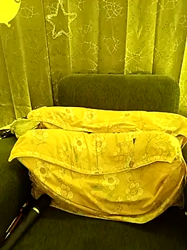 Snapshot of Divya_girl chatting on 2, 3, 2025 Divya girl online show from 2, 3, 2025