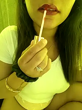 Snapshot of Divya_girl chatting on 5, 3, 2025 Divya girl online show from 5, 3, 2025