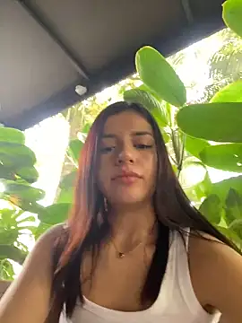 Naughtylittlegirl  online show from 30, 12, 2024