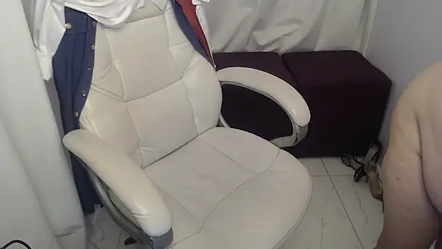 paiper halliwey online show from 18, 12, 2024