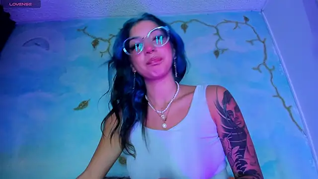 SaturnooStonee online show from 11, 3, 2026