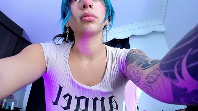 SaturnooStonee online show from 31, 7, 2026