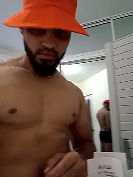 Snapshot of luismanuel_1998 chatting on 9, 11, 2025 luismanuel 1998 online show from 9, 11, 2025