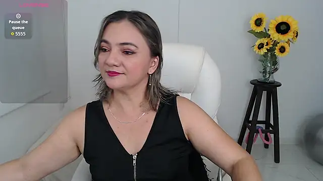 ana milf online show from 23, 10, 2025