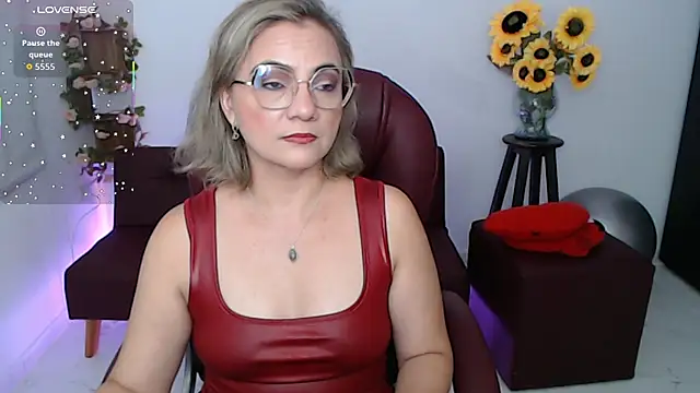 ana milf online show from 30, 4, 2026