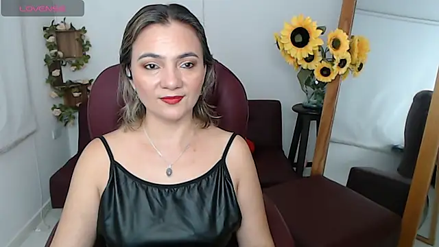 ana milf online show from 5, 8, 2026