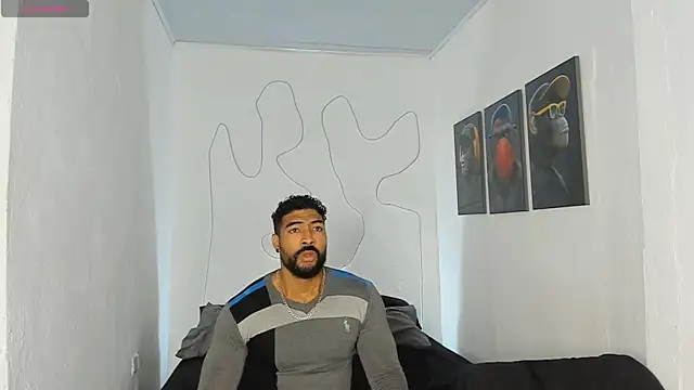 Snapshot of Xander_Str0ng chatting on 8, 11, 2025 Xander Str0ng online show from 8, 11, 2025