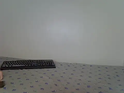 Snapshot of laetitia_ chatting on 20, 6, 2026 laetitia online show from 20, 6, 2026