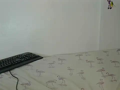 Snapshot of laetitia_ chatting on 21, 7, 2026 laetitia online show from 21, 7, 2026