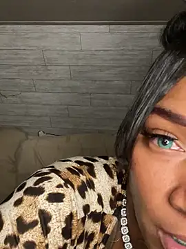 CUMQUEEN-XXX69 online show from 23, 9, 2025